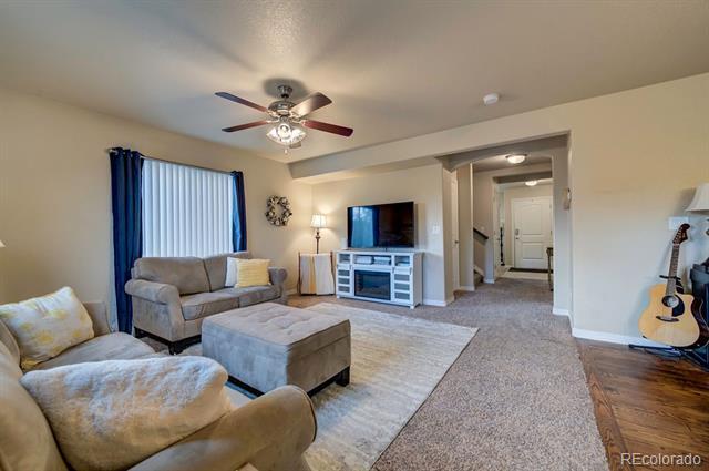 Building Photo - 8013 Pinfeather Dr