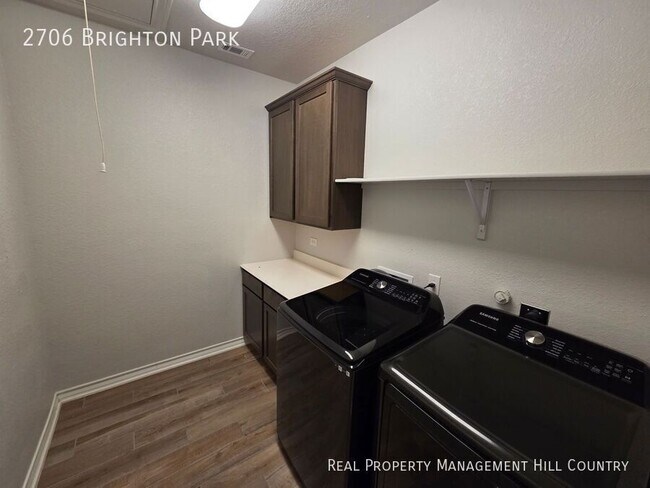 Building Photo - 2706 Brighton Park