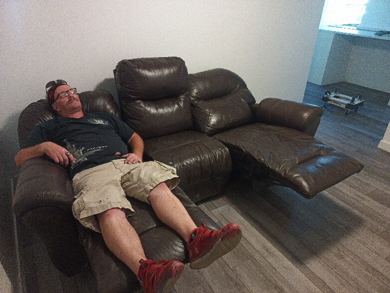 Building Photo - 876 W 4000 S