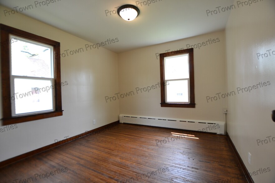 Building Photo - 1314 Kinsey Ave