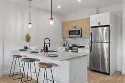 Building Photo - 635 Main St