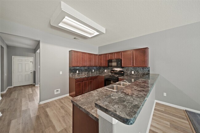 Building Photo - 12414 Village of Kings Lake Blvd