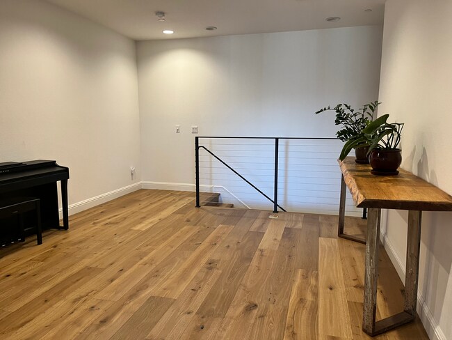 Building Photo - 5041 Barrenstar Way