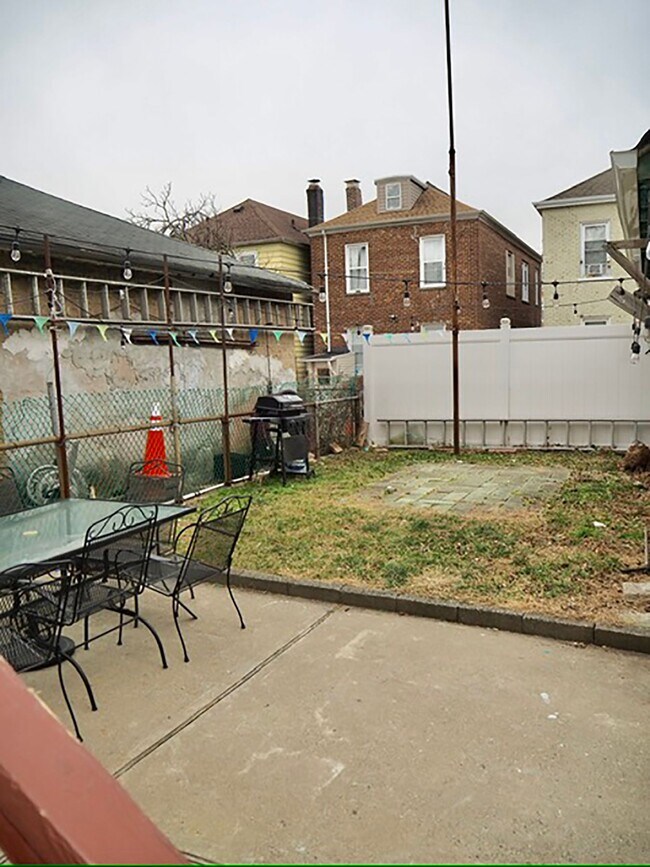 Building Photo - 410 Morningside Ave