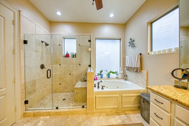 Building Photo - 6310 Hamman St