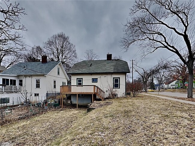 Building Photo - 3601 N Thomas Ave