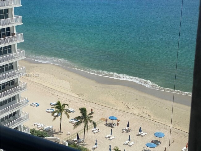 Building Photo - 3800 Galt Ocean Dr