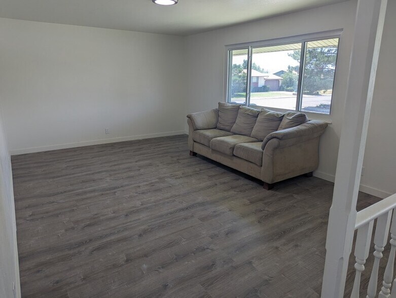 Building Photo - 1760 N 340 W