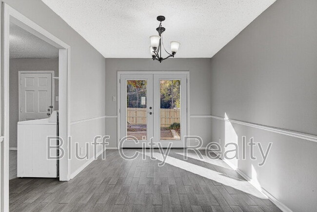 Building Photo - 2291 Madison Ave