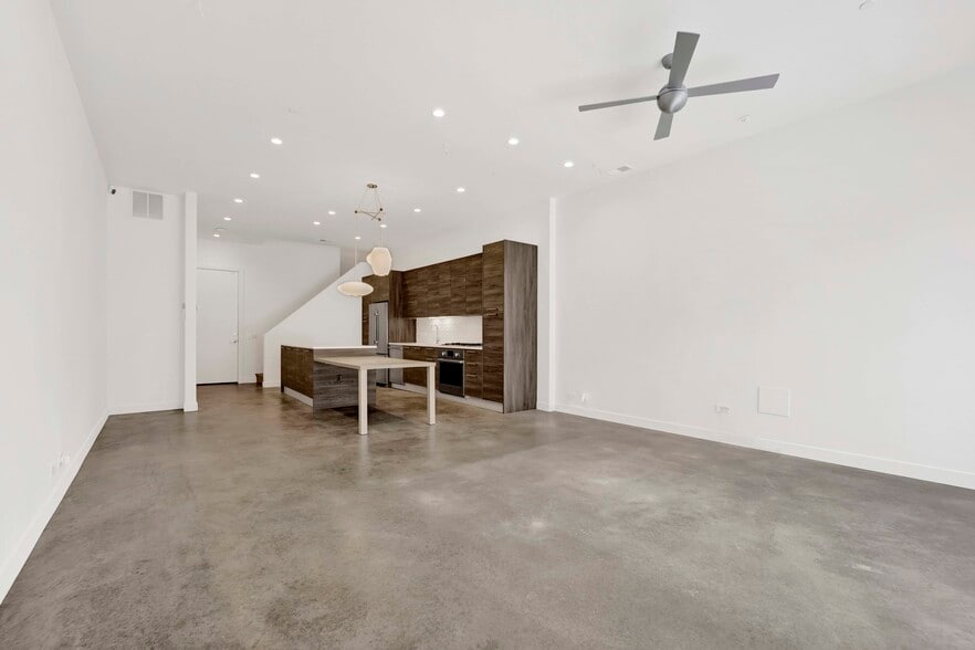 Building Photo - 1017 N Cleveland Ave