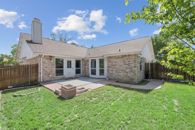 Building Photo - 2848 Oxford Ln