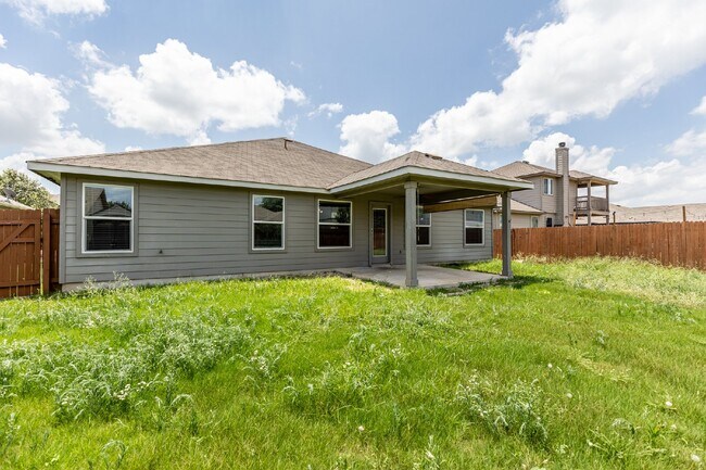 Building Photo - 925 Cypress Ml