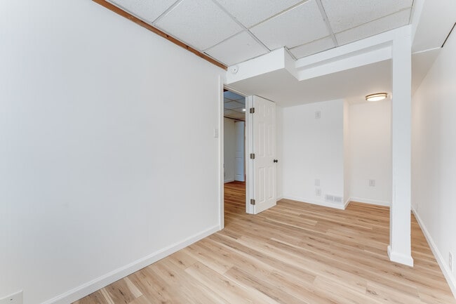 Building Photo - 2112 Gould Ave