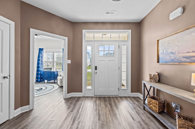 Building Photo - 878 Stormy Gale Ln