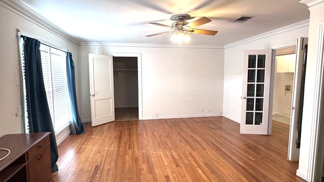 Building Photo - 213 Doddridge St