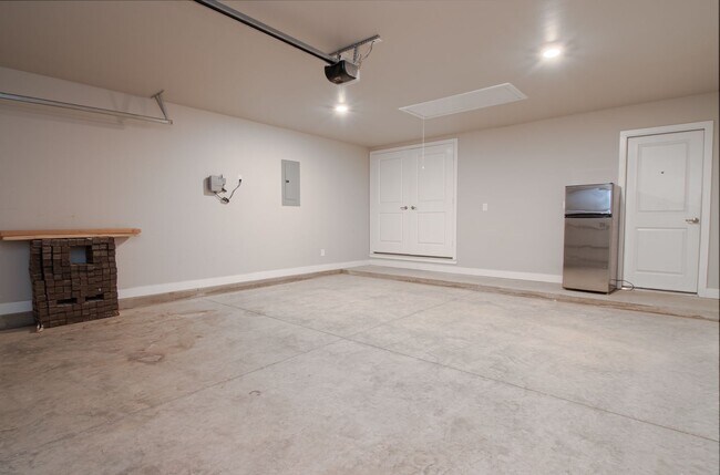 Building Photo - 2510 Outlaw Ct