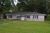 Building Photo - Home For Rent