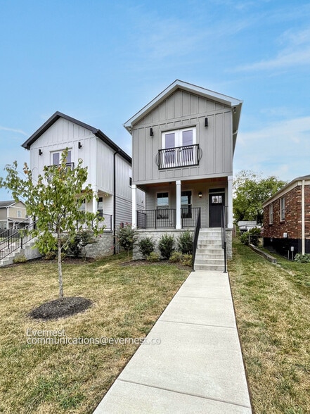 Building Photo - 1107 Walsh St