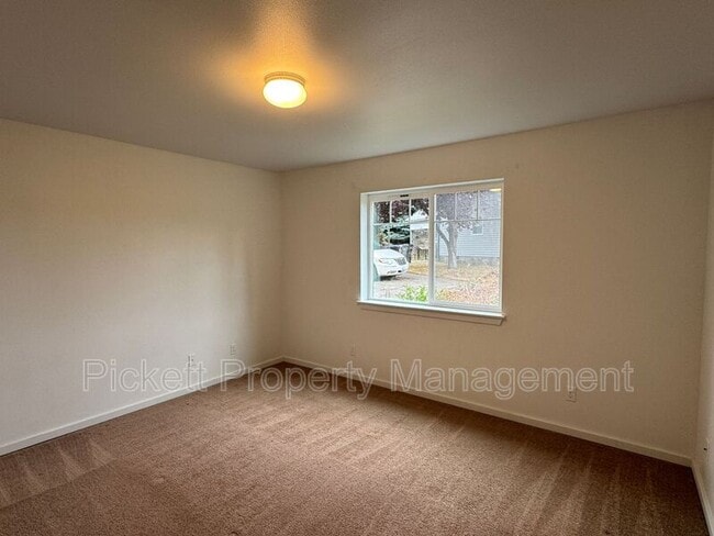 Building Photo - 1218 Audrey Ave