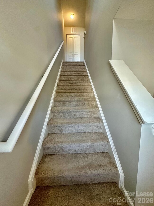 Building Photo - 12660 Persimmon Tree Dr