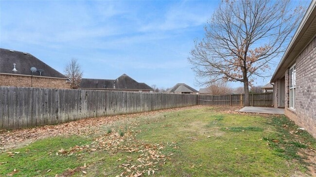 Building Photo - 3443 W Earnhardt Dr