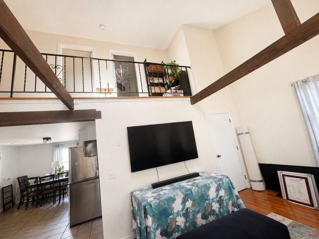 Building Photo - 37 Tirrell St