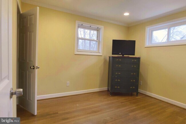 Building Photo - 11014 Troy Rd