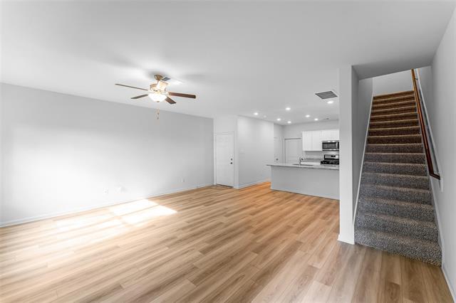 Building Photo - 1301 Parker Dr