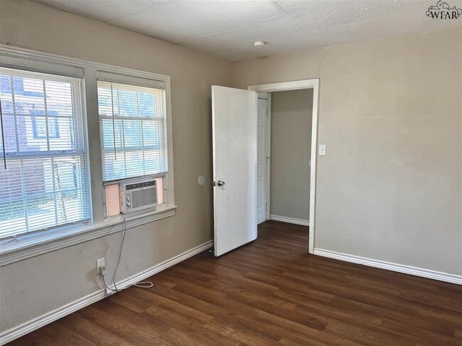 Building Photo - 1401 Fillmore St