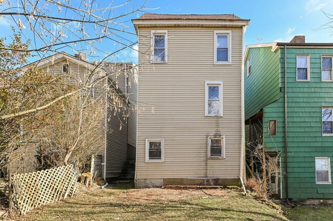 Building Photo - 4 Kuhn St