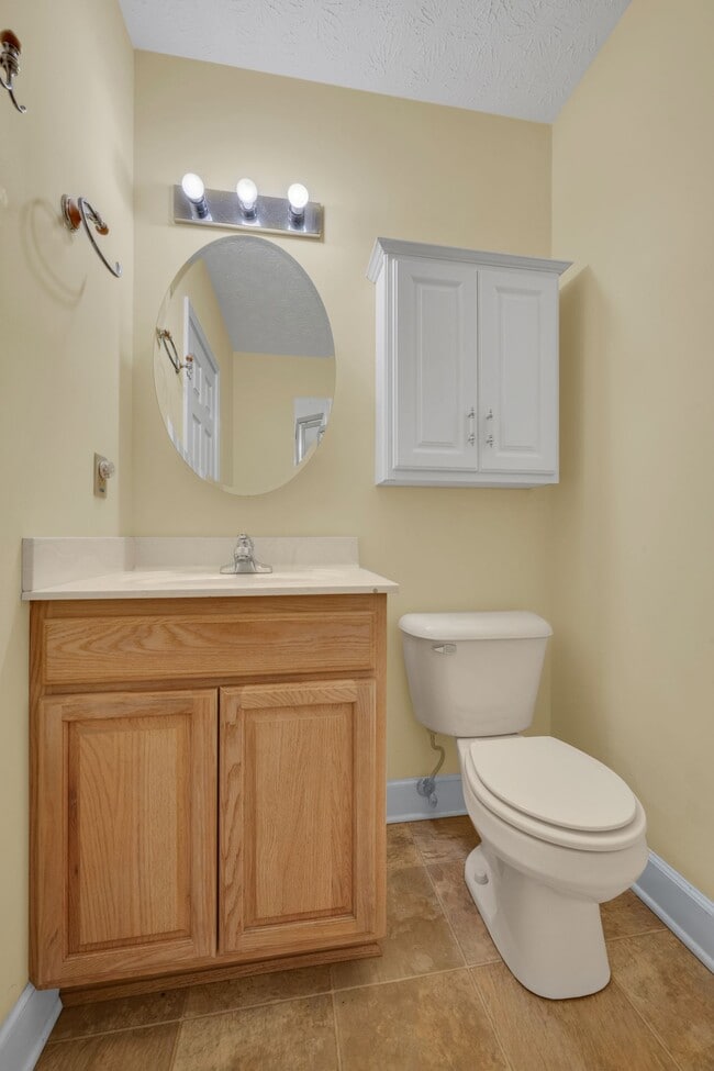 Building Photo - 7506 Sleepy Hollow Rd