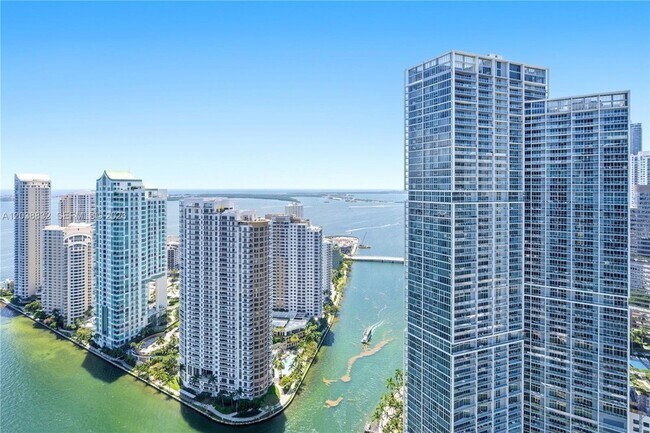 Building Photo - 300 Biscayne Blvd Way