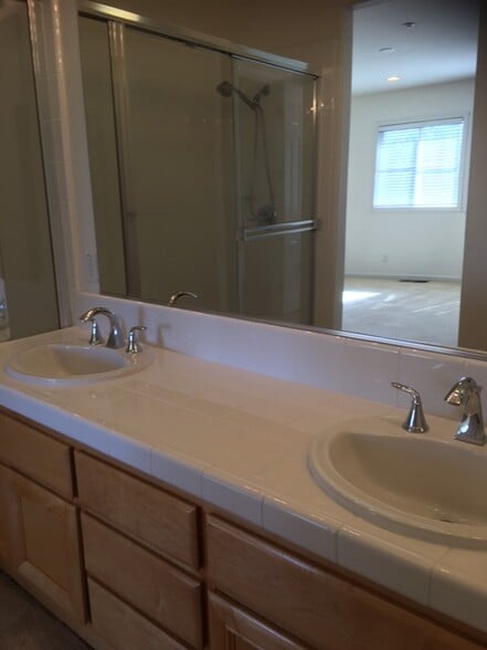 Building Photo - 4854 Swinford Ct