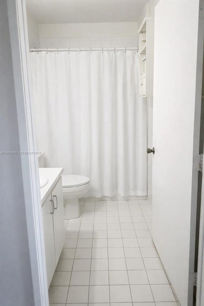 Building Photo - 15761 SW 137th Ave