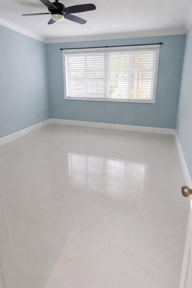 Building Photo - 1515 E Broward Blvd