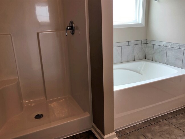 Building Photo - 3016 Ashley Lp