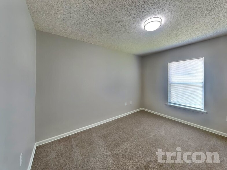 Building Photo - 4350 Jillian Dr