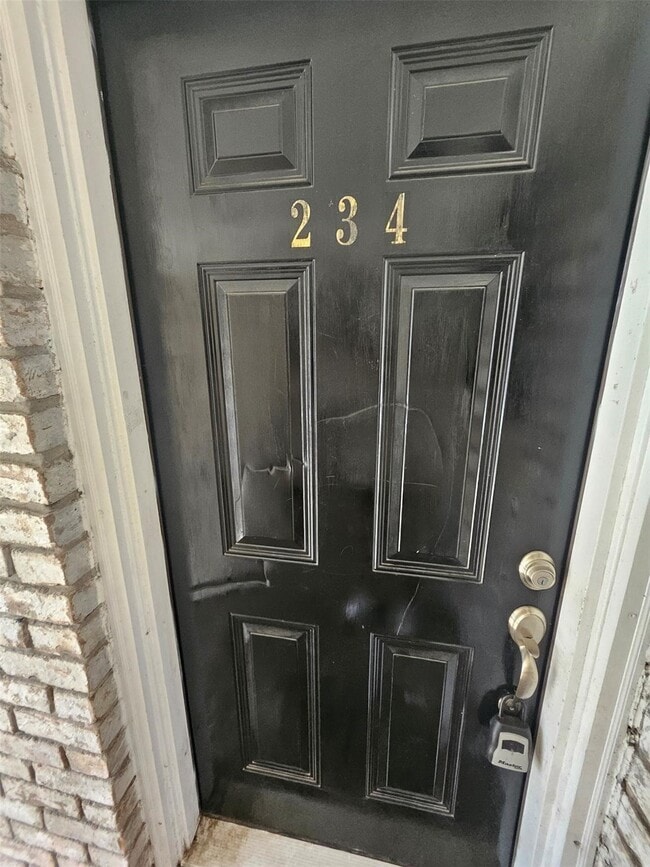 Building Photo - 7900 Westheimer Rd