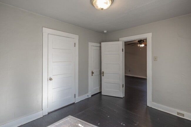 Building Photo - 2 Bedroom Stifft Station Cottage