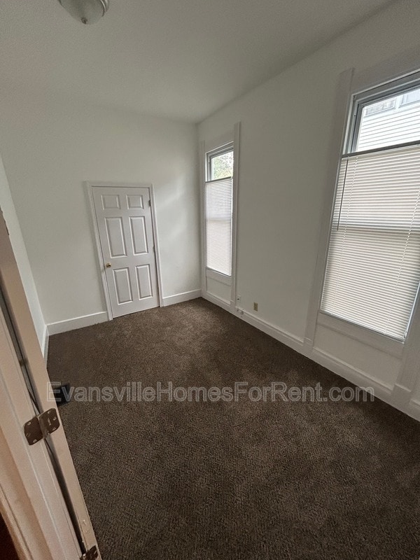 Building Photo - 404 E Virginia St