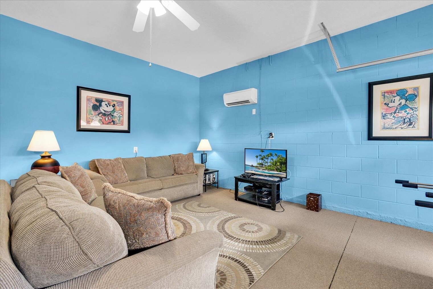 Building Photo - 8137 Sun Palm Dr