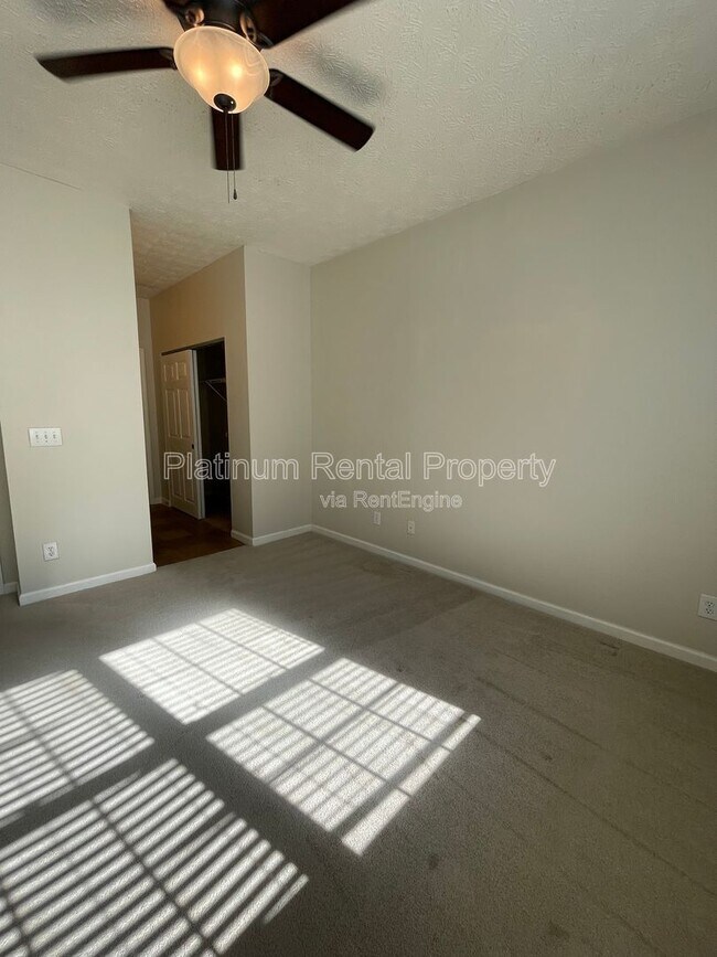 Building Photo - 301 Harmony Ct