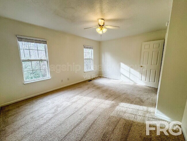 Building Photo - 4270 Williamsbrook Ln