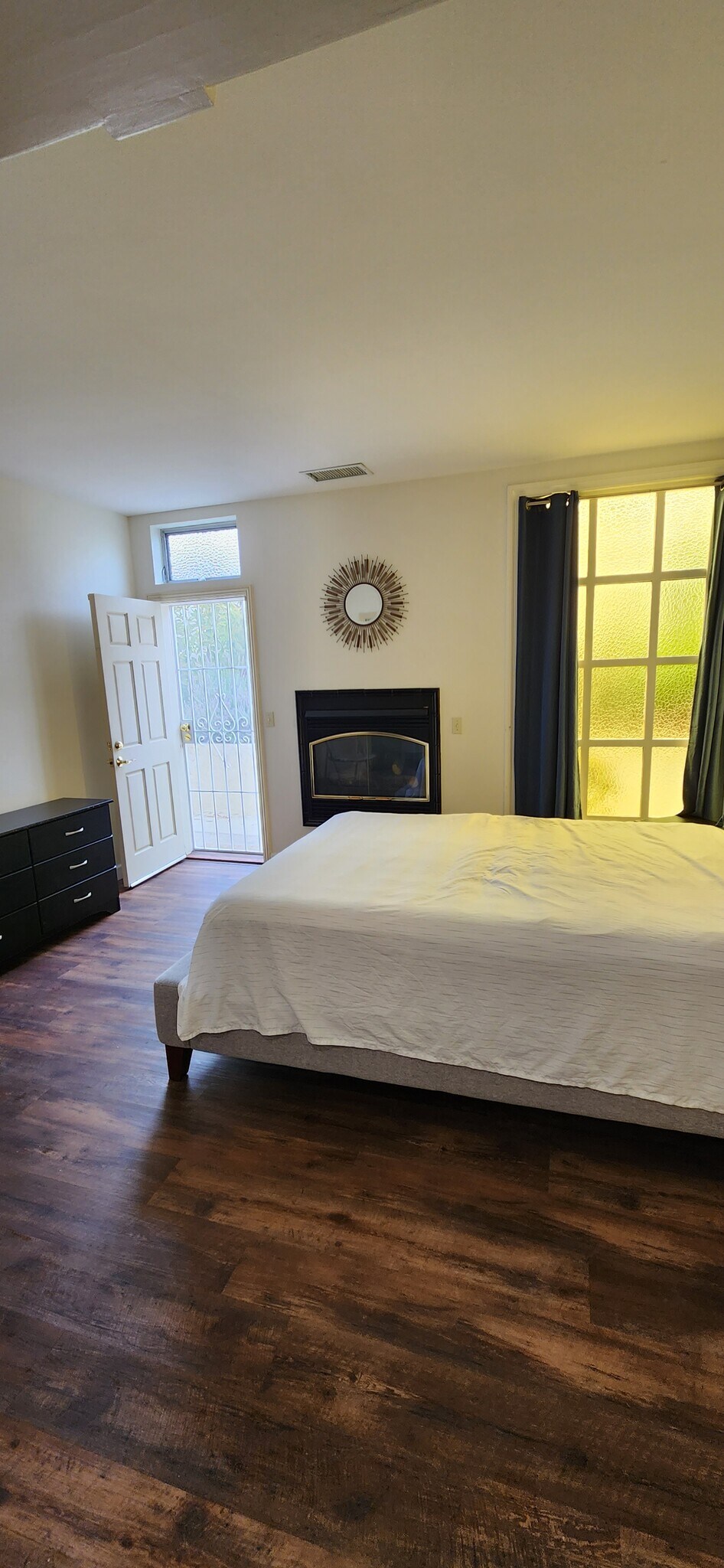 Building Photo - 11215 Almazon St