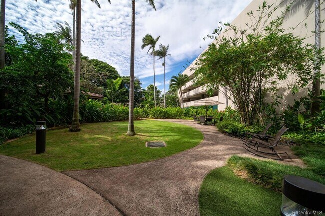 Building Photo - Convenient 1 Bedroom Close to Everything