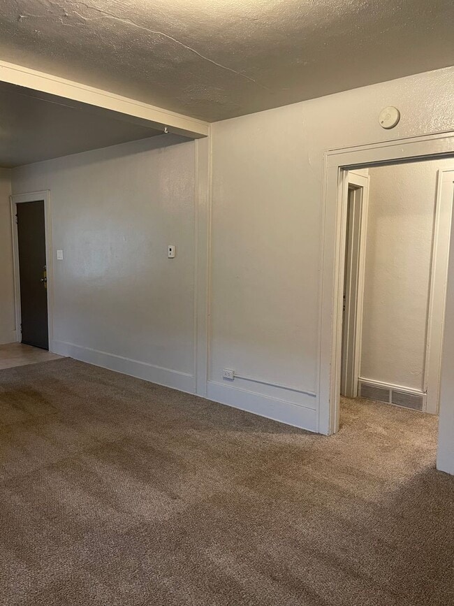 Building Photo - STUDENTS WELCOME! 1 Block North of CSU - Tenant Only Pays Trash