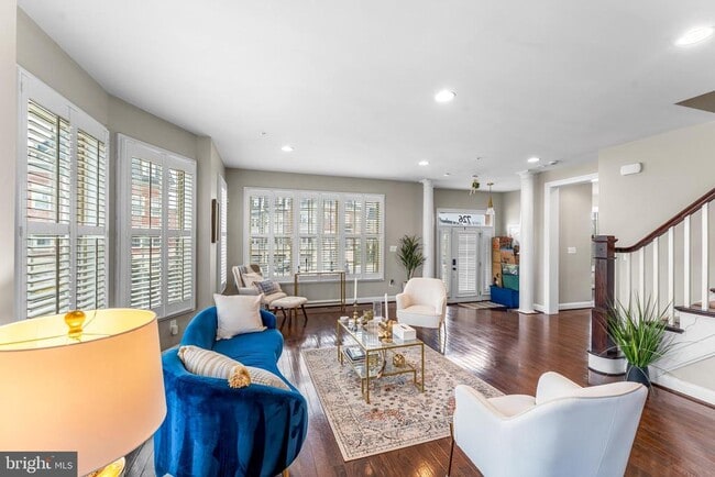 Building Photo - 726 River Mist Dr