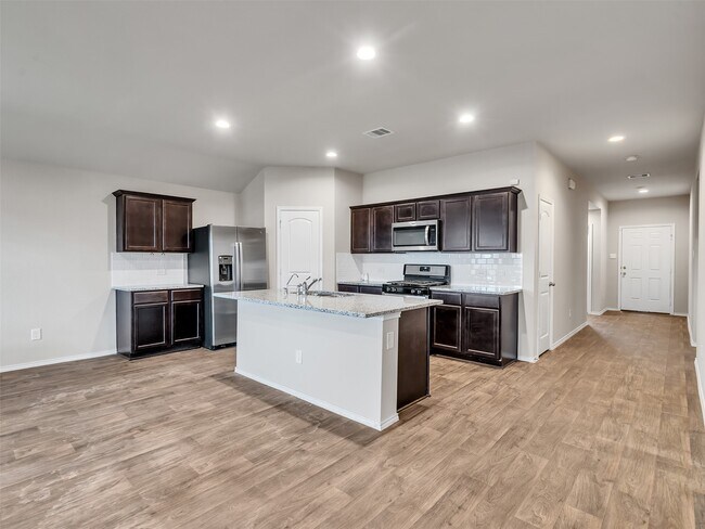 Building Photo - 2402 Ormes Forest Ln