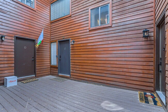 Building Photo - Cozy 2 BDR Home in Boulder with Hot Tub