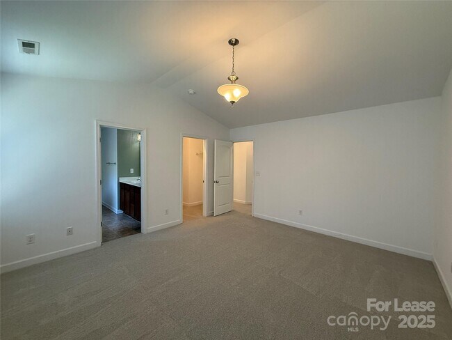 Building Photo - 17326 Caldwell Track Dr